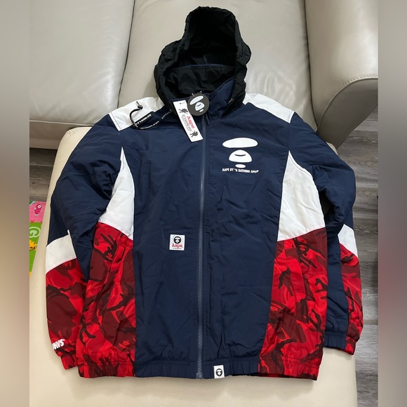 NWT-AAPE by A Bathing Ape (BAPE) Padded Jacket with Hidden Hood - Men L/Women XL - Picture 2 of 10